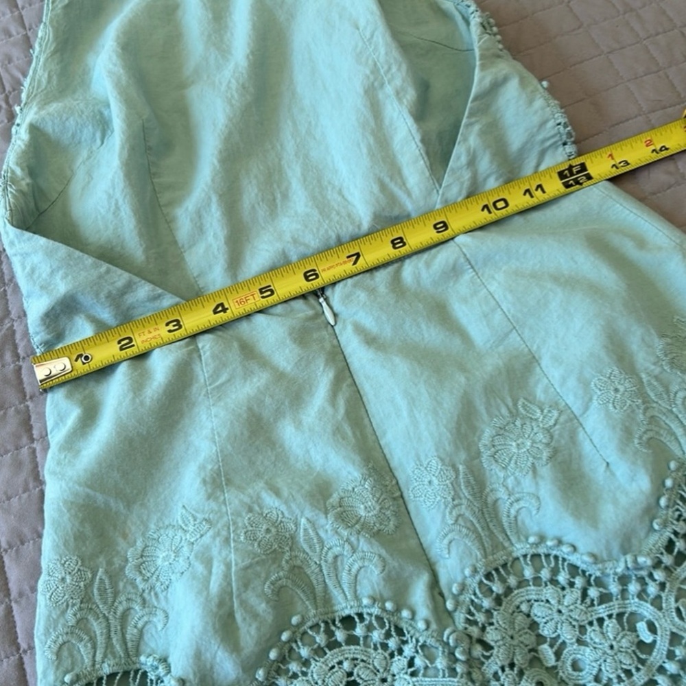 🎉 EUC - 👗 Lulu’s Mint Green Embroidered Halter Dress - Picture 5 of 8